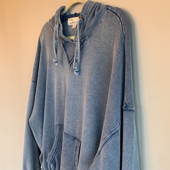 💕HP💕Vintage Havana light denim wash long sleeve hoodie - Picture 8 of 15
